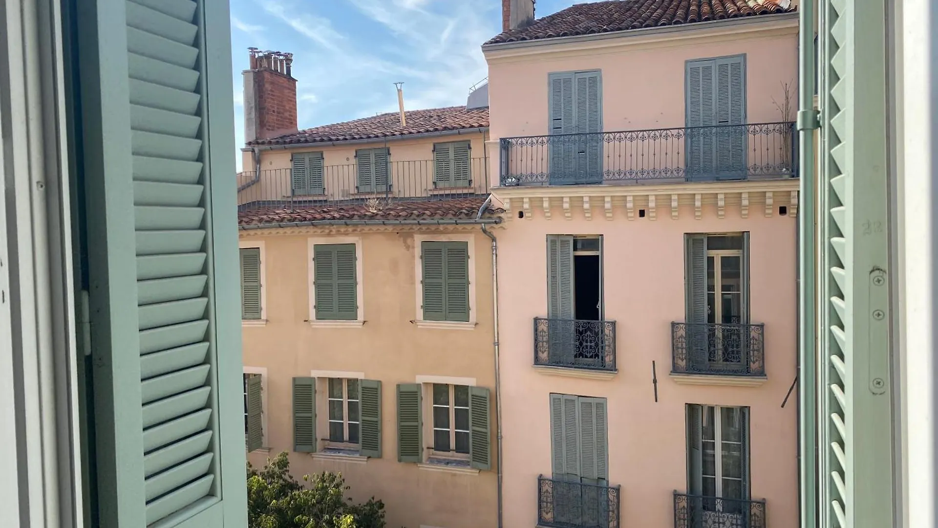T3 Chaleureux - Vieux Toulon - Proche Port Lejlighed