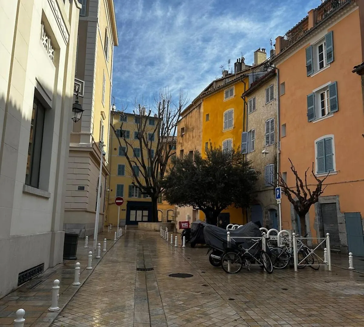 T3 Chaleureux - Vieux Toulon - Proche Port Apartment